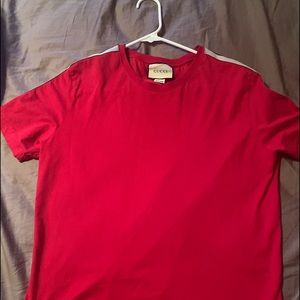 Gucci Red High end Shirt. XL. Tight fit